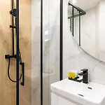 Gorczanski Zakatek Jacuzzi & Sauna 아파트 Niedźwiedź
