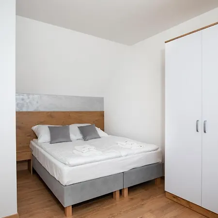 Gorczanski Zakatek Jacuzzi & Sauna דירה Niedźwiedź